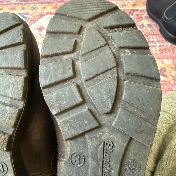 Women’s Blundstone Chelsea Boots - Picture 9 of 10